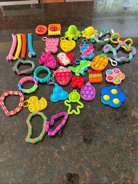 Assorted Kids Fidget Toys Pack - Multicolor